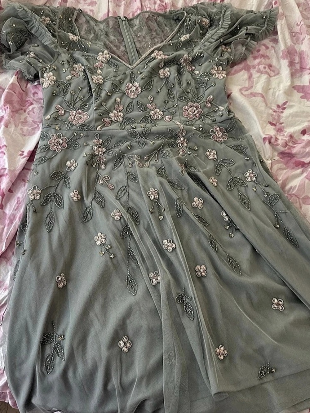 Adrianna Papell Short Ruffled Beaded Midi Dress Gray & Pink Size 16